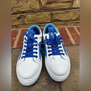 Karl Lagerfeld Paris Iridescent White Blue Leather Sneakers Size 9.5